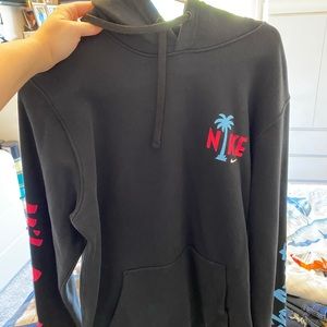 nike hoodie